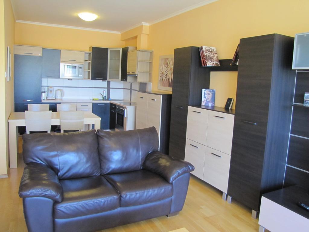 Dunalux Apartman เยอร์ ห้อง รูปภาพ